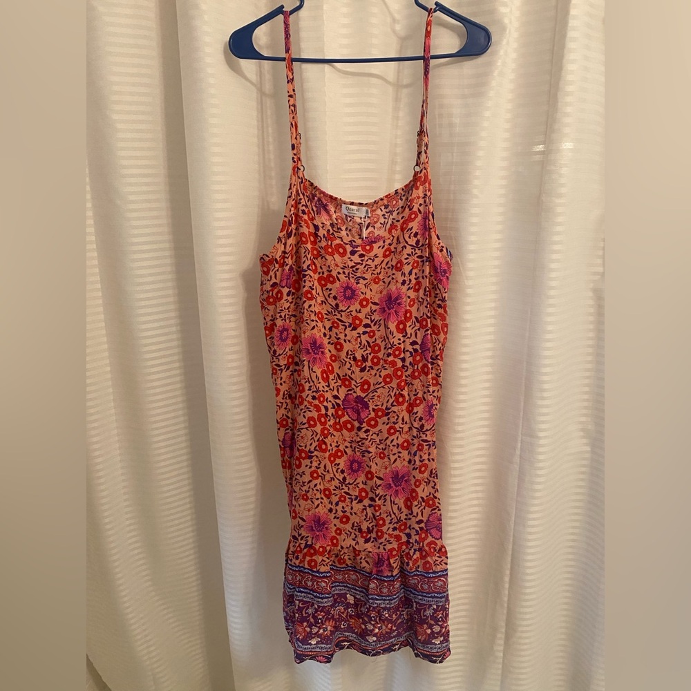NWT Qearal Floral Dress
